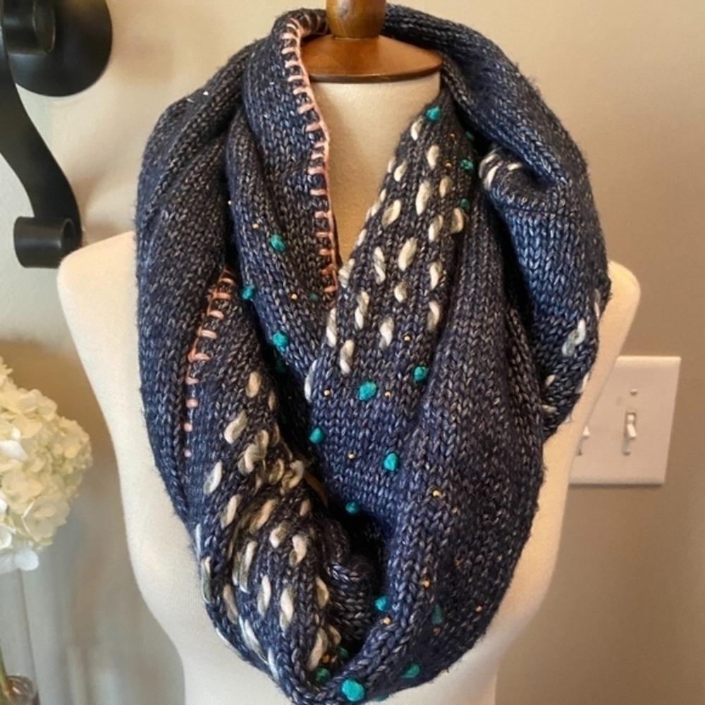 NWOT Anthropologie Reversible Blue Infinity Scarf